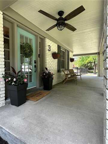 3 W Meyer Boulevard, Kansas City, MO 64113