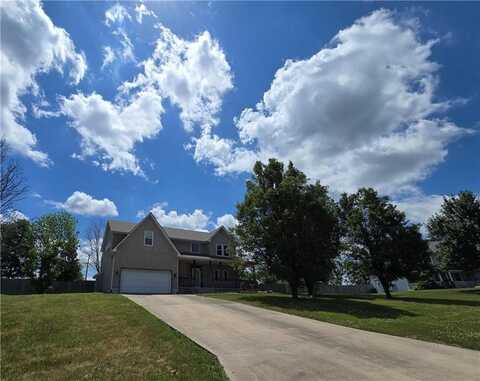 2305 SE Horseshoe Drive, Oak Grove, MO 64075