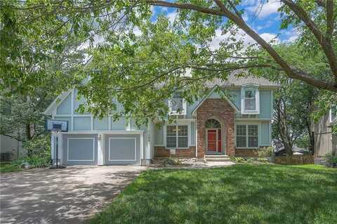 11580 S Skyview Lane, Olathe, KS 66061