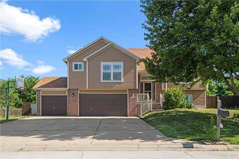 960 Sicklebar Drive, Peculiar, MO 64078