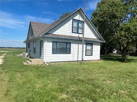 895 cloud Road, Salina, KS 67436