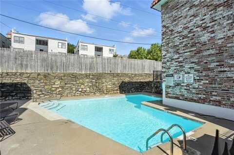 5010 Baltimore Avenue, Kansas City, MO 64112