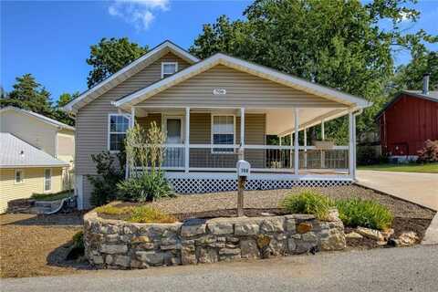 706 NE 39th Terrace, Kansas City, MO 64116