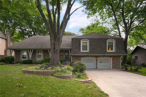 8821 Birch Lane, Prairie Village, KS 66207