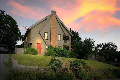 5024 Woodland Avenue, Kansas City, MO 64110