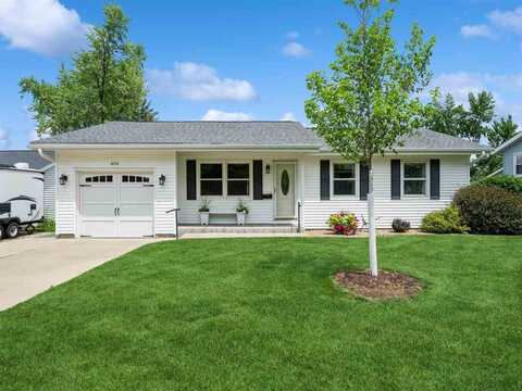 4634 NE Twin Pine Drive, CedarRapids, IA 52402