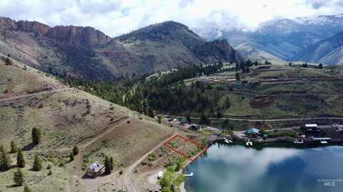 60 & 61 N Shoreline Dr, Salmon, ID 83467