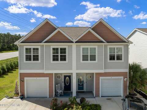 55 Manchester Lane, Holly Ridge, NC 28445