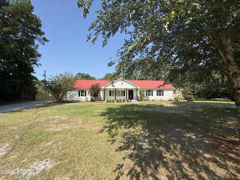 582 Coston Road, Richlands, NC 28574