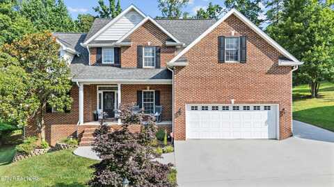 901 Crown Ridge Lane, Powell, TN 37849