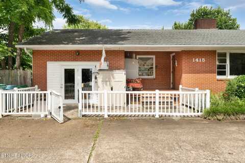 1415 Ebenezer Rd, Knoxville, TN 37922