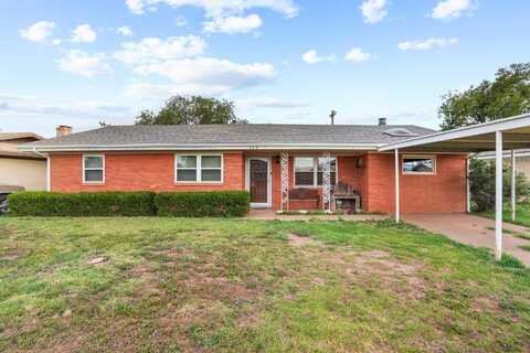 709 6th Street, Wolfforth, TX 79382