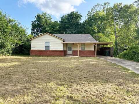 709 Pine Avenue, Woodville, TX 75979