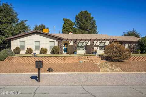 3014 Broadmoor Drive, Las Cruces, NM 88001