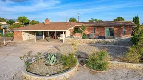 4040 Cholla Road, Las Cruces, NM 88011