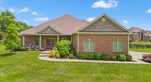 100 Stone Horse Lane, Georgetown, KY 40324