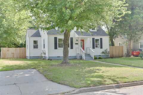 727 Sedgefield Dr, Newport News, VA 23605