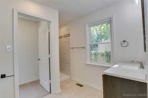 727 Sedgefield Dr, Newport News, VA 23605