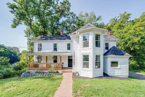 1038 Valencia, Huddleston, VA 24101