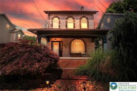 2103 N 1st Avenue, White Hall, PA 18052