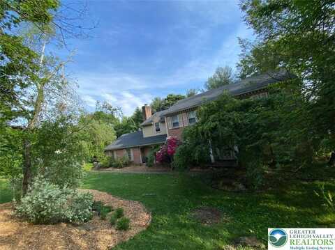 4804 Parkview Drive S, Macungie, PA 18049