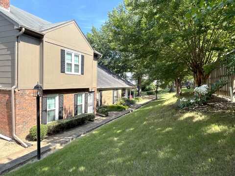 6960 COUNTRY, Germantown, TN 38138