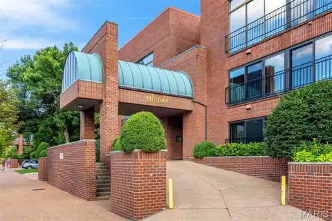 4570 Laclede Avenue, Saint Louis, MO 63108