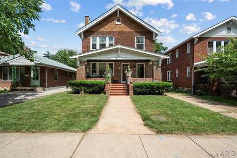 1102 Moorlands Drive, Richmond Heights, MO 63117