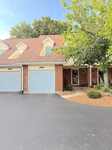 2262 Riverwood Trails Drive, Hazelwood, MO 63031