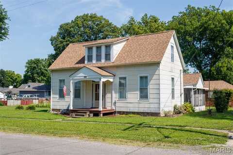 203 W Alton Street, Marine, IL 62061