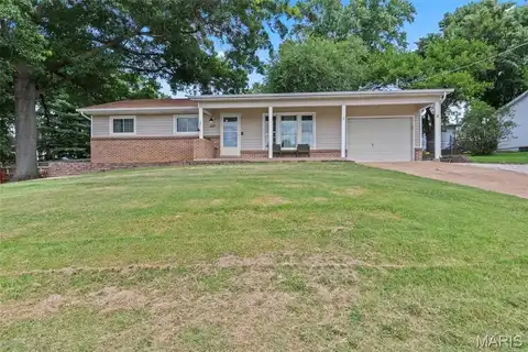 1117 Nelda Drive, Imperial, MO 63052