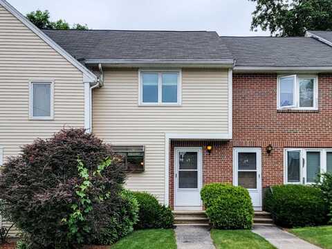 33 Willow Creek Drive, Hudson, NH 03051