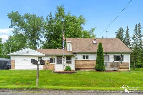 7395 center, Newport, MI 48166