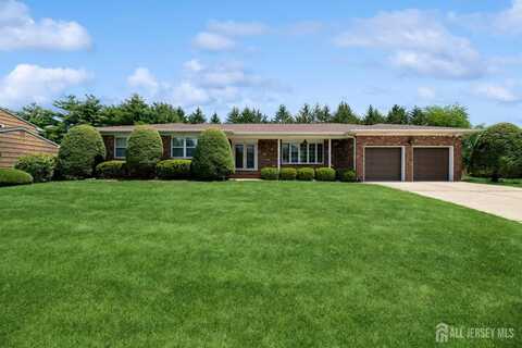 4 Thrush Mews, North Brunswick, NJ 08902