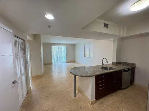 7280 SW 89th St, Miami, FL 33156