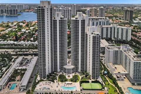 19111 Collins Ave, Sunny Isles Beach, FL 33160