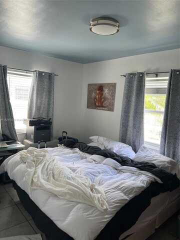 7595 SW 28th St Rd, Miami, FL 33155