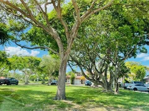 8234 SW 103rd Ave, Miami, FL 33173
