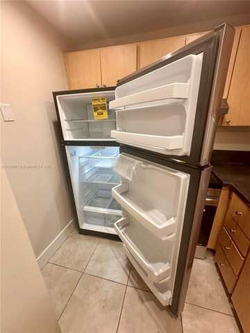 2935 NE 163rd St, North Miami Beach, FL 33160