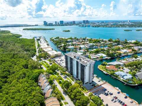 2500 NE 135th St, North Miami, FL 33181