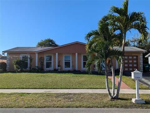 11024 SW 157th Ter, Miami, FL 33157