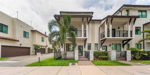 8368 Central Park Blvd, Doral, FL 33166