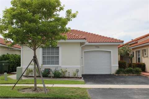 936 Sw 180th Ter, Pembroke Pines, FL 33029
