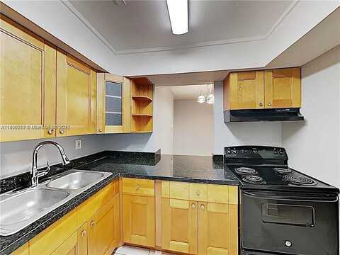 1001 SW 80th Ave, North Lauderdale, FL 33068