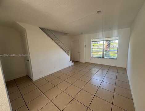 4820 NW 9th Dr, Plantation, FL 33317