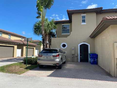 14664 SW 14th St, Pembroke Pines, FL 33027