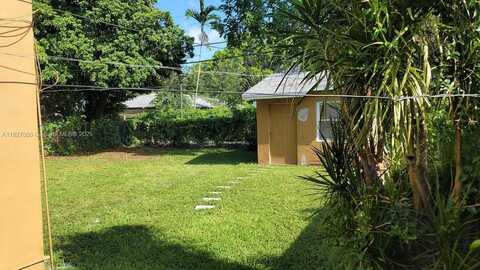 1042 NW 49th St, Miami, FL 33127