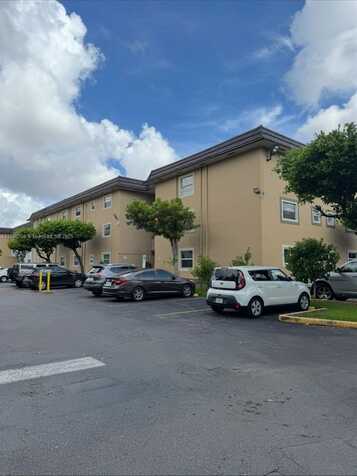 4655 Palm Ave, Hialeah, FL 33012