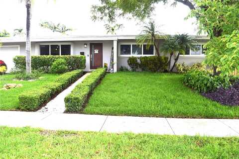 9355 SW 181st St, Palmetto Bay, FL 33157
