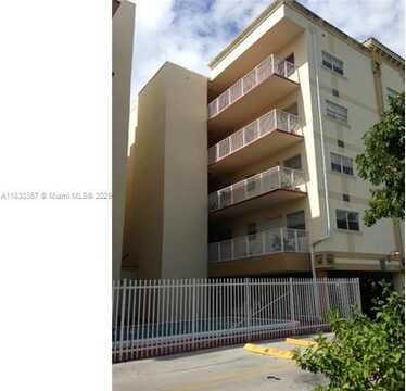 2008 Jackson St, Hollywood, FL 33020